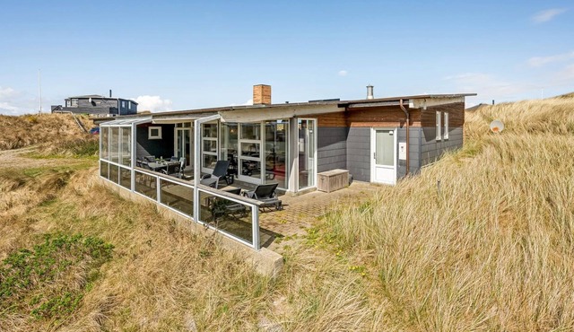 "Emelin" - 475m from the sea by Interhome