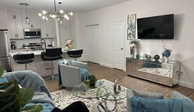 Emerald at panther Spacious 4-bedroom townhome in Fort Worth with AC