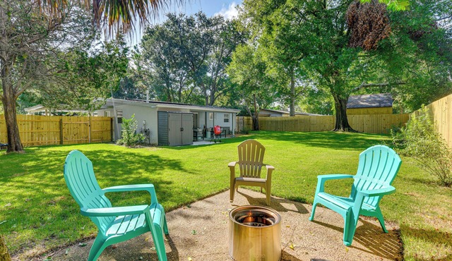 Emerald Coast Home: Outdoor Entertainment Area!