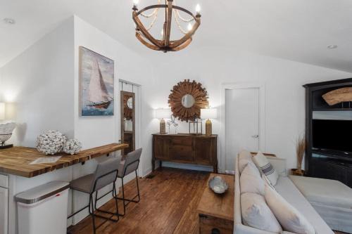 Emerald Cottage Paddle, Relax & UnwindKayaks