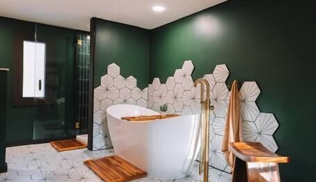 Emerald Edge Hocking Hills Midcentury Cabin W/Hot Tub