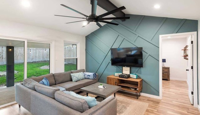 Emerald Forrest Escape -3bd/2.5 bth + Pet Friendly