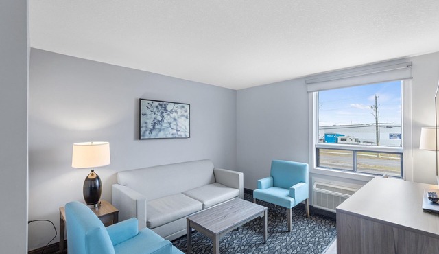 Emerald Hotel & Suites