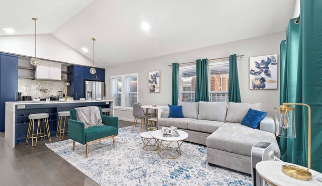 Emerald Indigo House | Pet Friendly