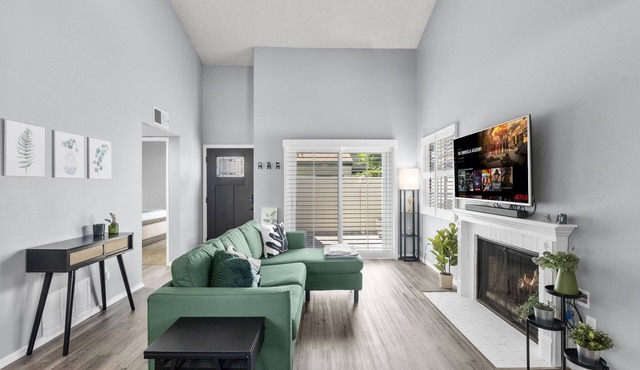 Emerald Jewel: Home Away From Home