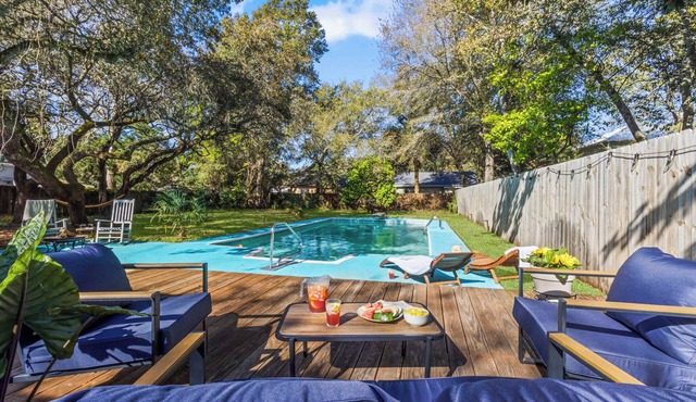 Emerald Tide | 4BR Private Pool Near Beach