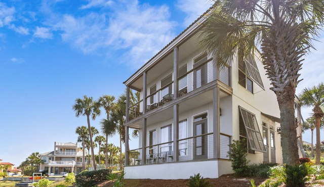 Emerald Villa @ Destiny | 2 Units for Price of 1 | Across from Crab Trap | FREE Fun Pass