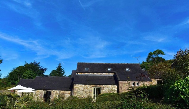 Emily Barn – Large, Bright Countryside Escape