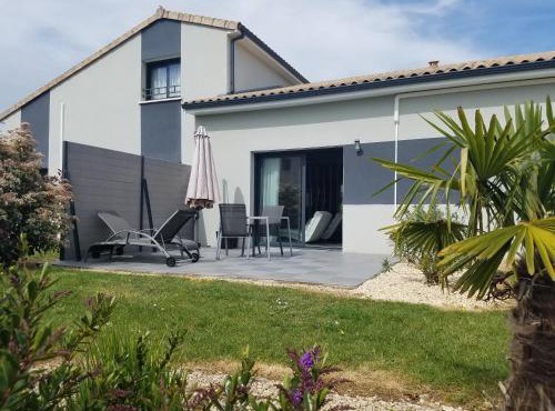 EMLAVIE - Maison familiale OU Loft SPA - à 3km Futuroscope