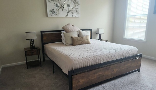 Emma-Blue - 2 Bedrooms, 2 Bath, Garage and Pool