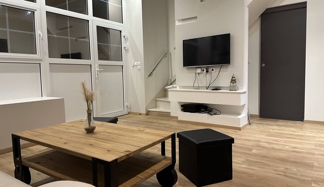 Emplacement Fabuleux, A 1 min Gare et 5m Musée, Restaurant et Centre Commercial