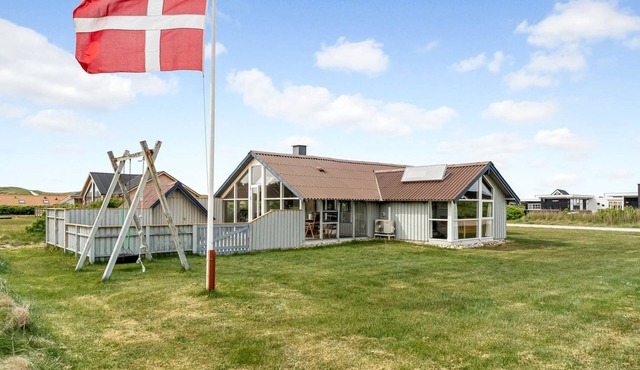 "Emppu" - 250m from the sea by Interhome