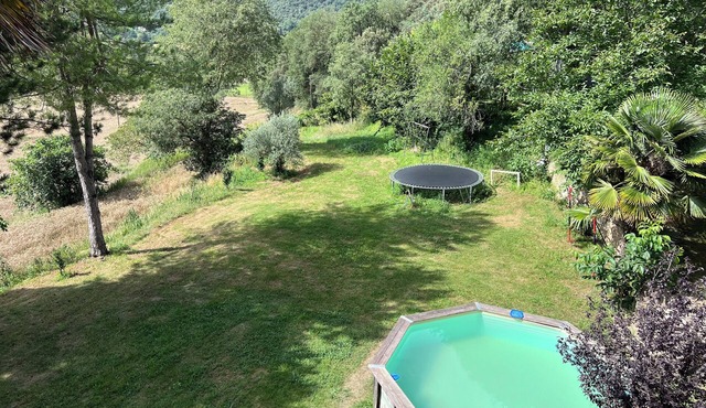 En Plena Naturaleza. Pasea por la vía Verde y Accede a Bonitas Gargantas de Agua