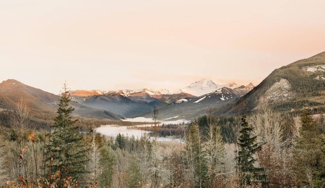 En Suite #15 - Mountain Views - Hot Tub - Pets Ok