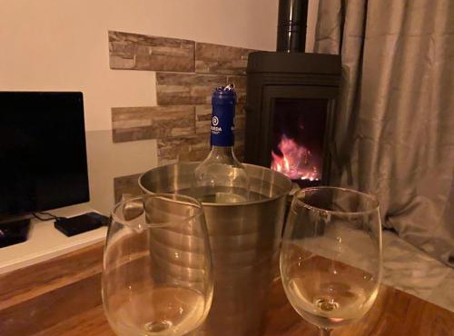 Encantador ático con chimenea y piscina en Almería