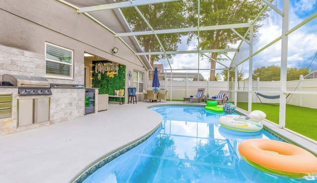 Encanto/14 Ppl/Pool/Close to Disney Parks/Games