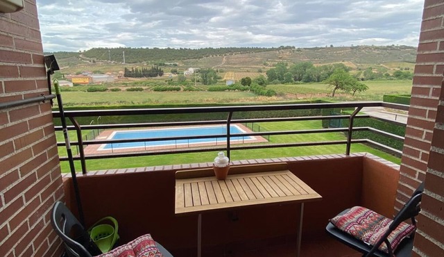 "encanto en La Rioja: Moderno Apto en Fuenmayor"