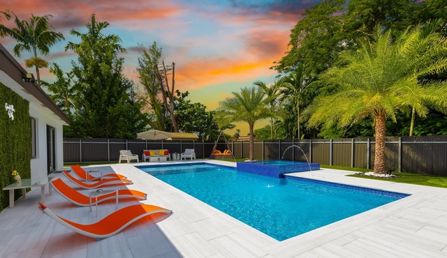 Encanto Luxury Home