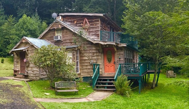 Enchanted Cottage In Ashe County