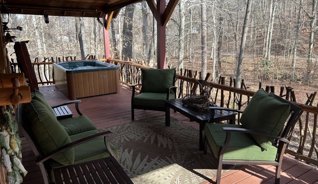 Enchanted Cottage near Cosby, Gatlinburg, and Newport.