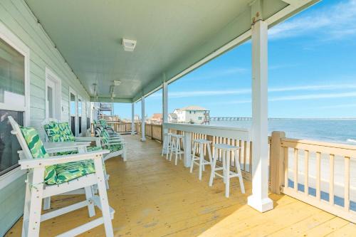 Enchanted Escape - Panoramic Gulf & Bridge Views