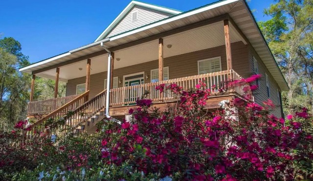Enchanted Forest Dream Stay- Suwannee River Valley