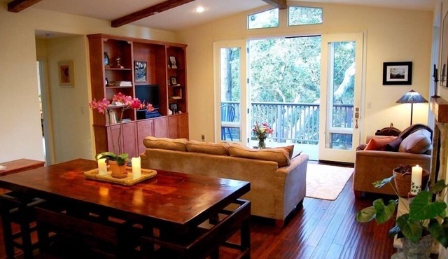 Enchanted Oaks~Lovely Retreat in the Treetops~Gorgeous, Peaceful, Private