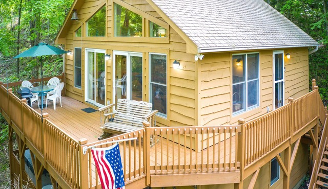 Enchanted Secluded Cabin w/Hot Tub, Fire Pit, and Pets Welcome