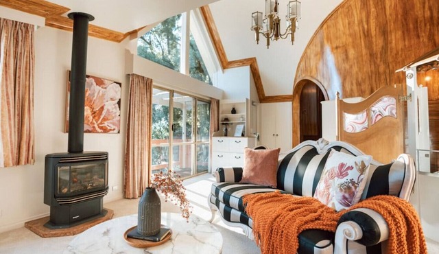 Enchanted Spa Hideaway with Serene Views: Romantic Nature Escape for Couples