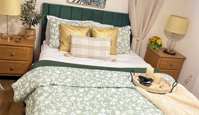 Enchanting 2-bedroom house across ISU in Pocatello