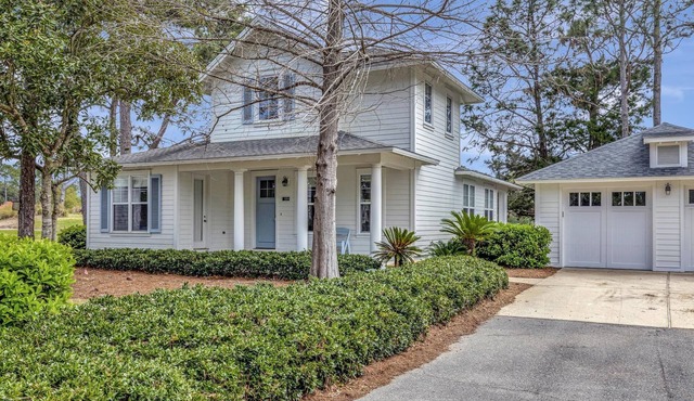Enchanting 3BR/3BA Cottage with Wrap-Around Porch at Sandestin Resort!