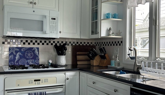 Enchanting Beach Cottage with Water Views - Private Beach and Boardwalk