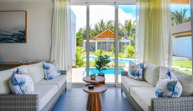 Enchanting Beachfront Villa w Kayaks, Jacuzzi & Tropical Living in Las Terrenas