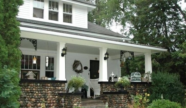 Enchanting Bed and Breakfast in Birchwood