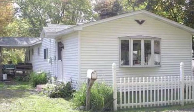 Enchanting cottage at Canadohta Lake