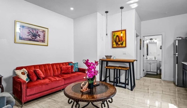 Enchanting FREE Private Parking!