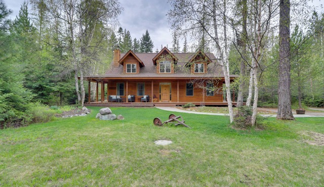 Enchanting Glacier Park Getaway by Flathead Lake!