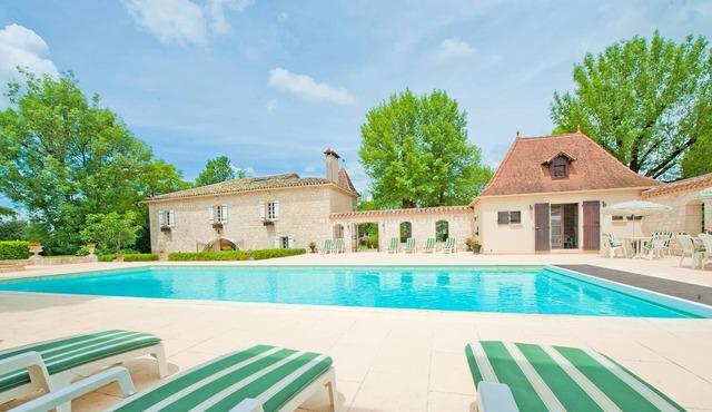 Enchanting House and Gite located in the Lot, S-W France - family friendly