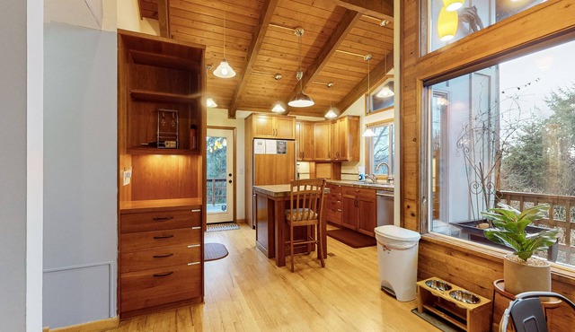 Enchanting retreat near beach with private hot tub, sauna, firepit, dog-friendly