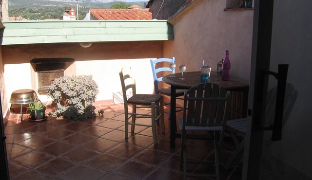 Enchanting stone house for 1- 4 people in the medieval Paziols