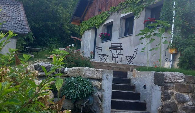 Encien Petit Atelier Rénover a15 Minute du lac d Annecy et à Côté de Sentiers