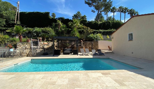 Enclosed villa, fully renovated 2025 quiet, air-conditioned, private pool 4*8m