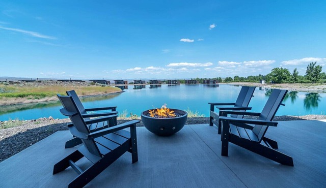 `Encore at the Gorge` - Hot Tub, Views, Concerts!