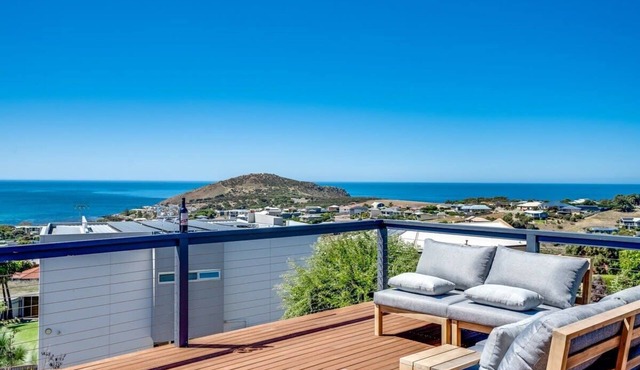 Encounter Escape Encounter Bay