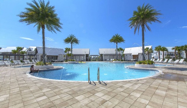 End of April Deal! 30A Heated Pool Sleeps 6
