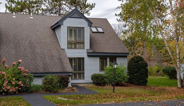 End Unit, Golf Views, Club - Lakeland Village 1A*