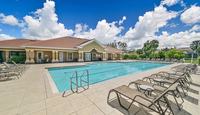 End Unit Townhome with Garage ~ Minutes to Shopping & Dining!