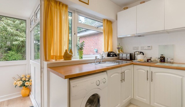 Endar - Two Bedroom House, Sleeps 3