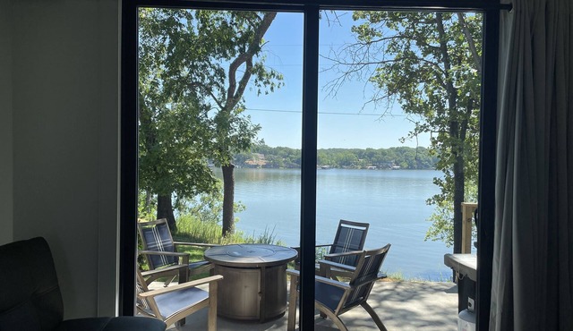 Endless Lake View*Couples Escape*Luxe*Modern*Clean