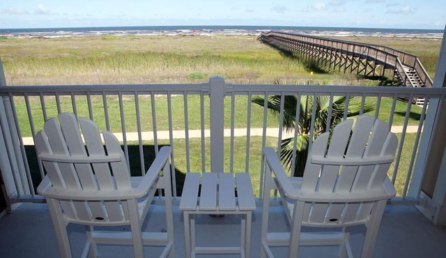 Endless Summer -Beach Front-Dune Walkover-New AC unit!